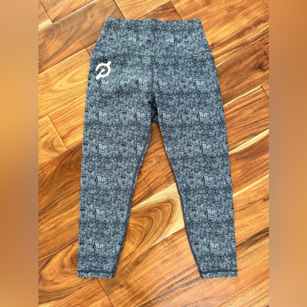Peloton capri leggings- medium